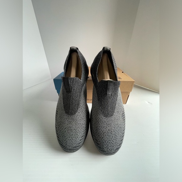 Skechers Men's GOwalk 5 - Stretch Fit Athletic Slip-On Casual Loafer. - Picture 2 of 15